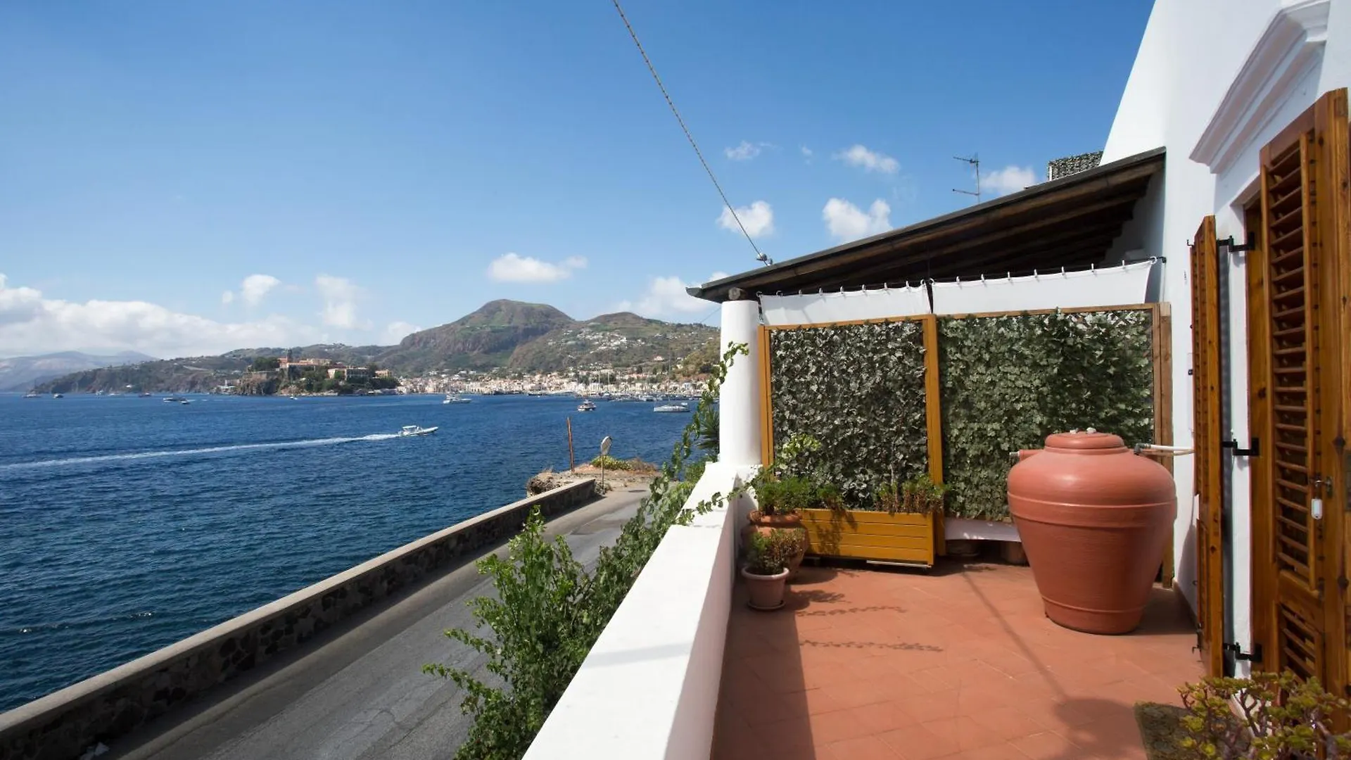 Case Cincotta- Bagnamare Lipari  0*, Lipari (Isola Lipari)